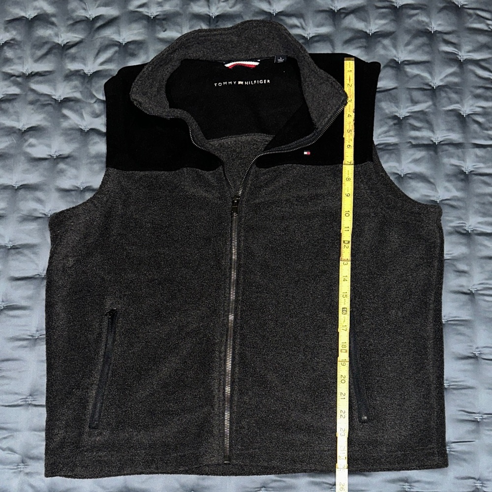 Tommy Hilfiger Charcoal and Black Zip-Up Vest